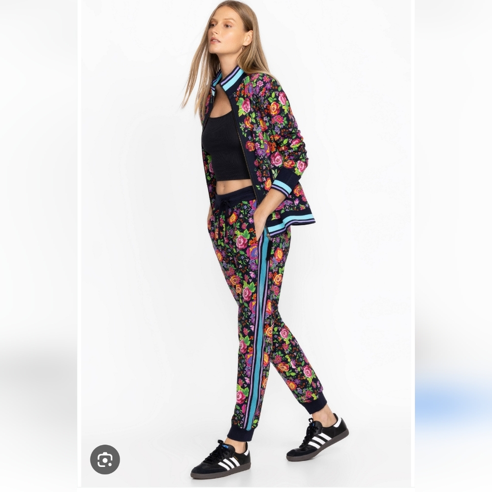 Johnny Was Cantero Black Sweatpants with Vibrant Floral Design Size Large